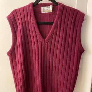 Vintage London Fog maroon V-neck sweater